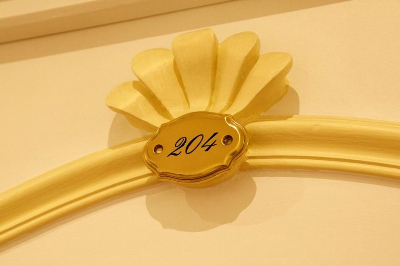 Grand Hotel Des Ambassadeurs Menton Eksteriør billede